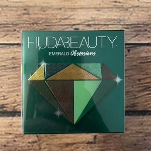 HUDABeauty Emerald Obsessions Eyeshadow Palette